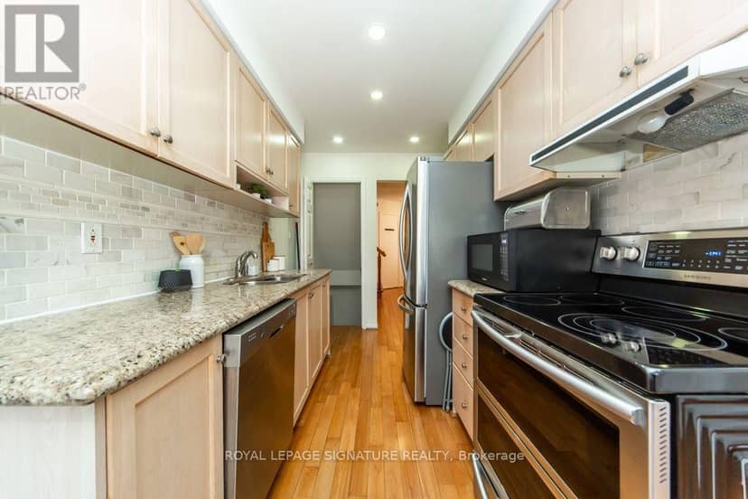 28 Augusta Court — photo 9 of 28