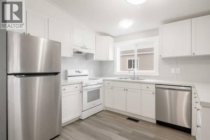 215, 6220 17 Avenue SE, Calgary, photo 4