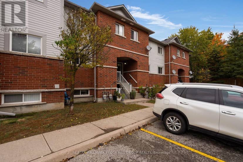 58 - 245 Ferndale Drive S, Barrie, photo 2