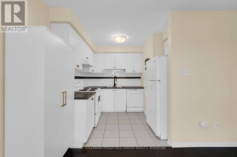 58 - 245 Ferndale Drive S, Barrie, photo 3