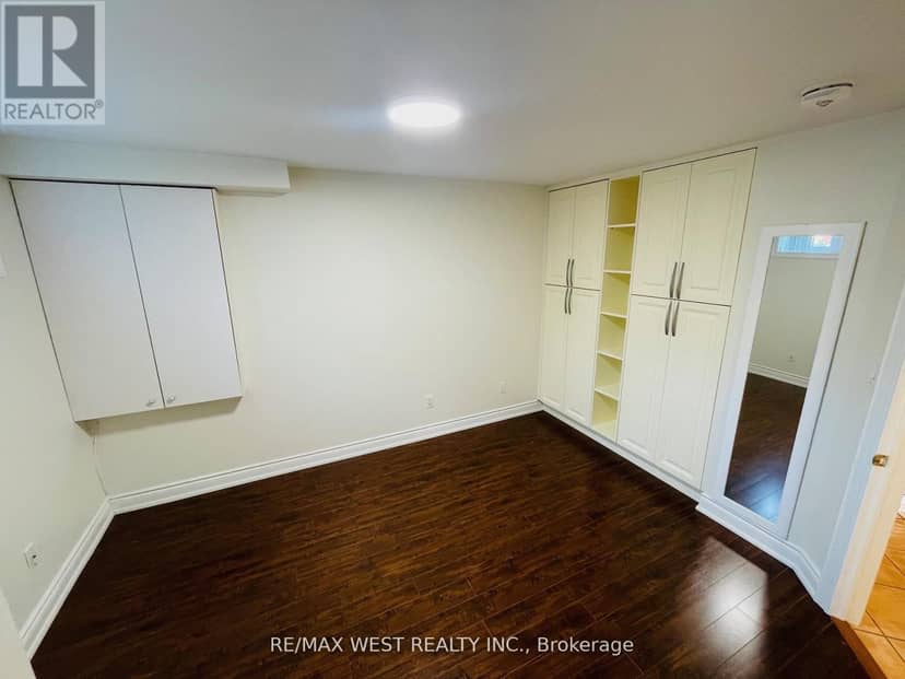 94A Mulock Avenue — photo 11 of 16