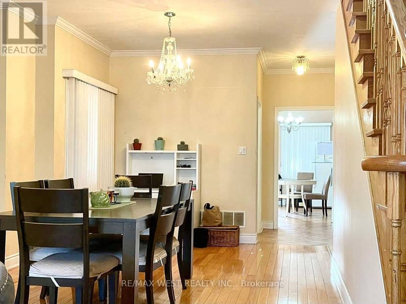 94A Mulock Avenue, Toronto, photo 4