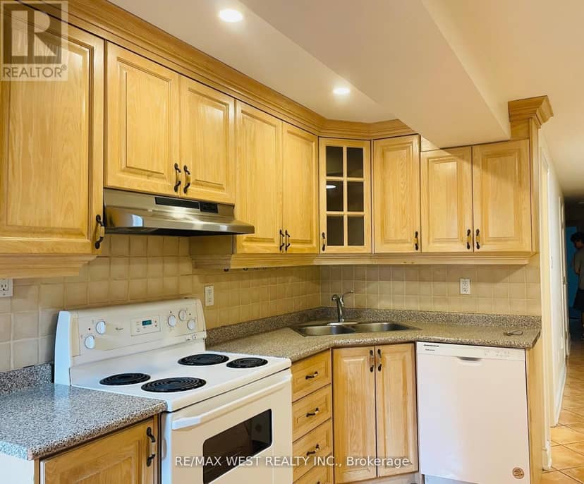 94A Mulock Avenue, Toronto, photo 6