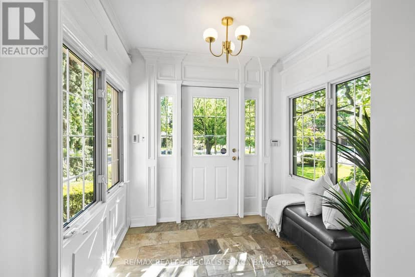 78 Meadowbank Road, Toronto, photo 8