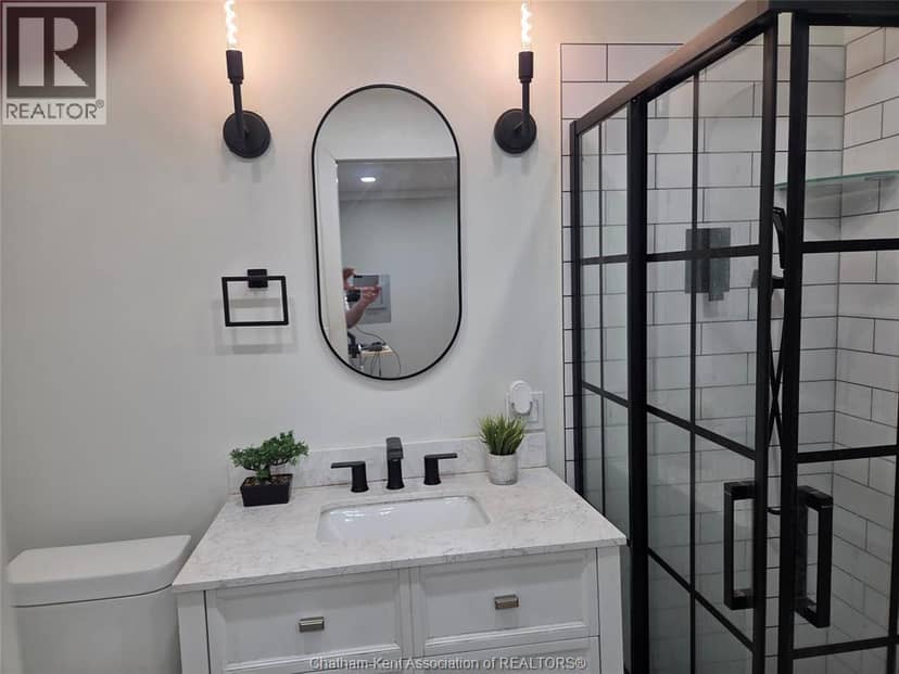 94 Ottawa Drive — photo 17 of 21