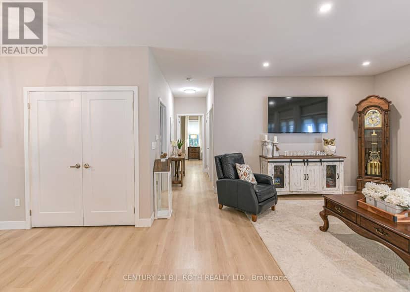 1650 Trader Cowan Road — photo 9 of 40