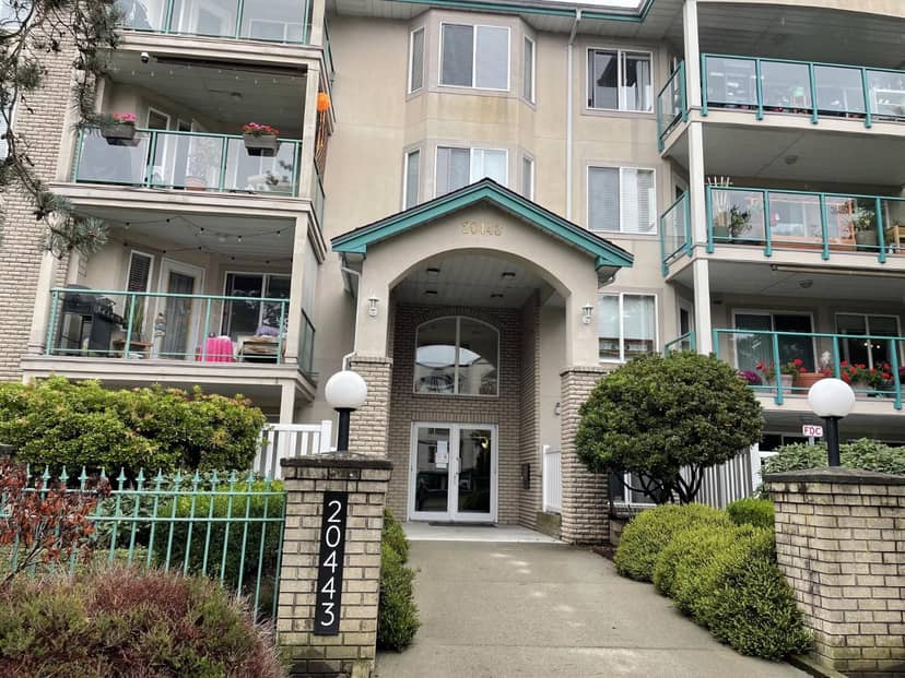 109 20443 53 AVENUE, Langley
