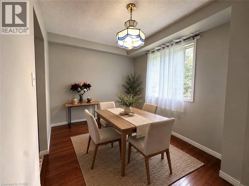 195 FERGUSON Drive Unit# 6 — photo 12 of 36