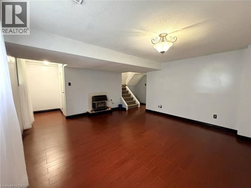 195 FERGUSON Drive Unit# 6 — photo 29 of 36