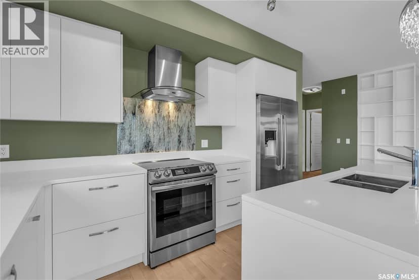 501 922 Broadway AVENUE — photo 9 of 40