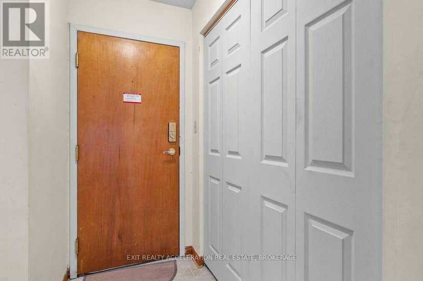 106 - 7 Centre Street S — photo 11 of 40