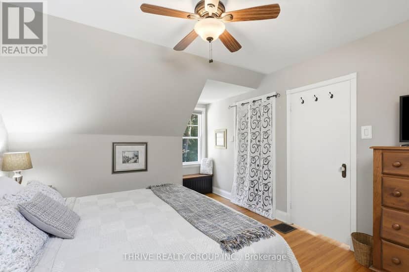 164 Devonshire Avenue — photo 15 of 36