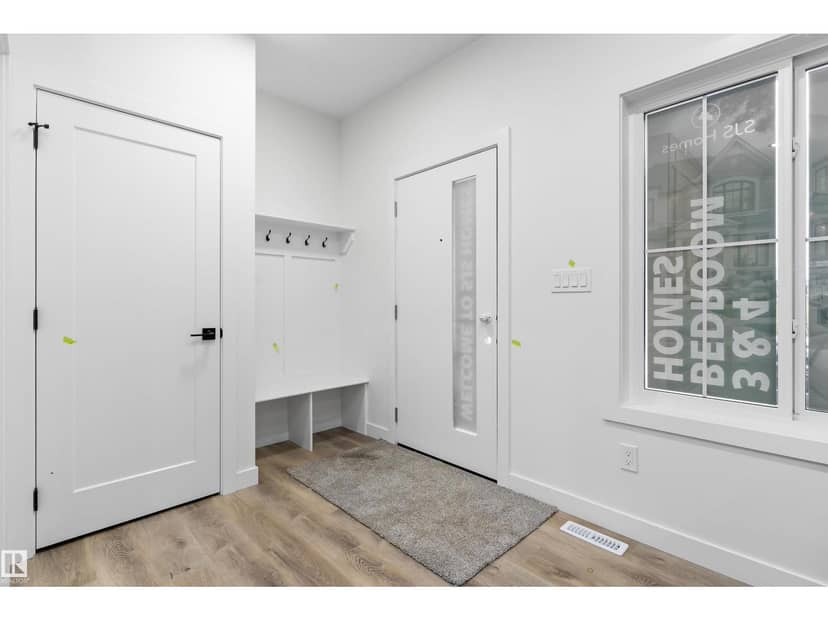 180 Pacific DR, Spruce Grove, photo 3