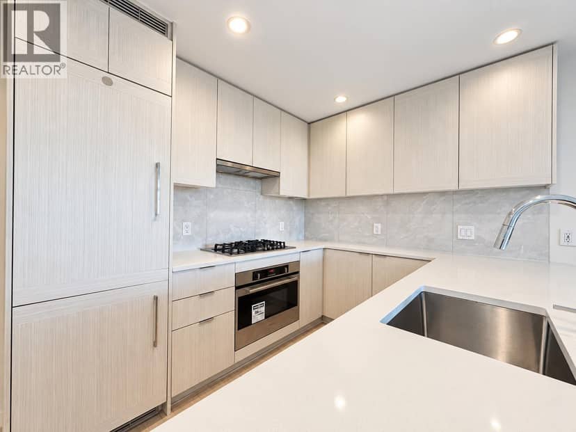 401 5051 Imperial Street, Burnaby, photo 2