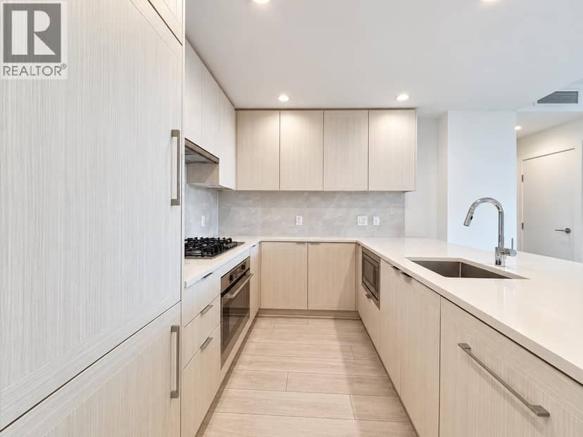 401 5051 IMPERIAL STREET, Burnaby