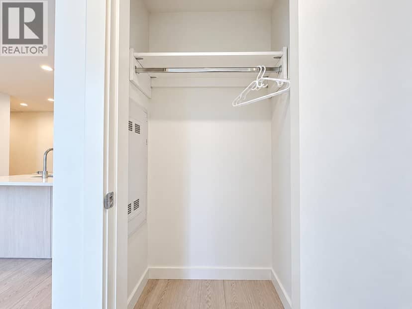 401 5051 Imperial Street, Burnaby, photo 6