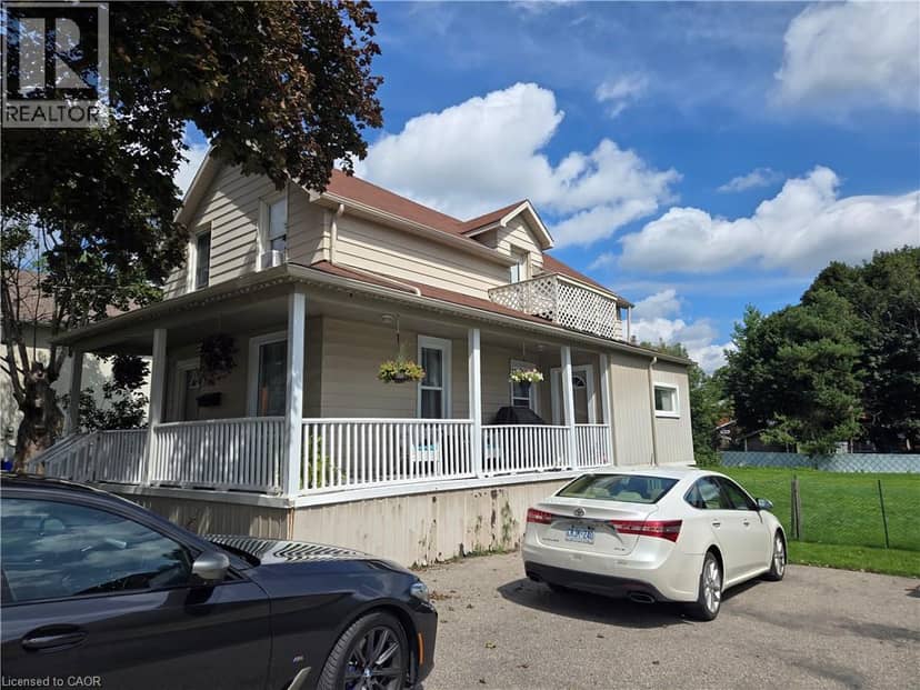 841 DUKE Street, Cambridge, photo 2