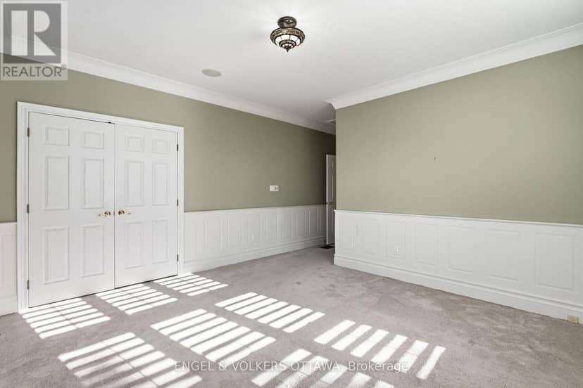 435 Westminster Avenue — photo 22 of 40