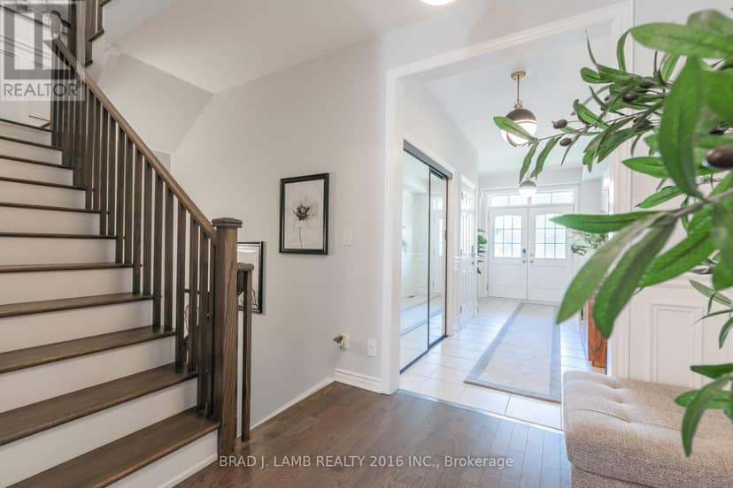 57 Sutcliffe Drive — photo 4 of 35