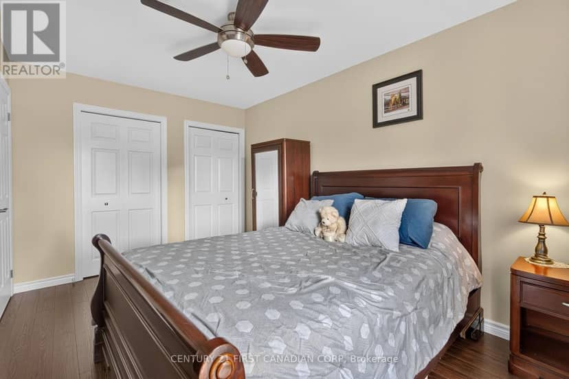 1354 Aspenridge Crescent — photo 19 of 40