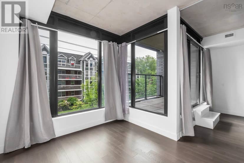 312 1048 Wellington Street — photo 14 of 40