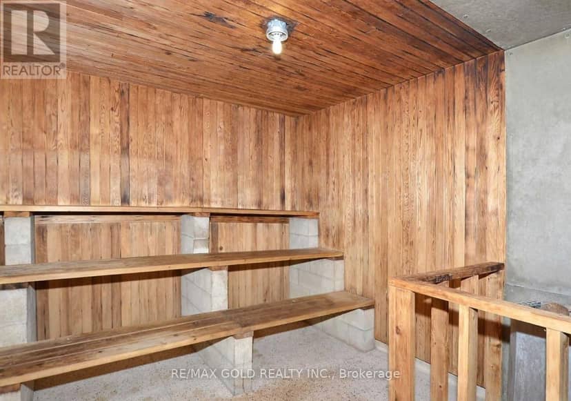 1603 - 390 Dixon Road, Toronto, photo 3