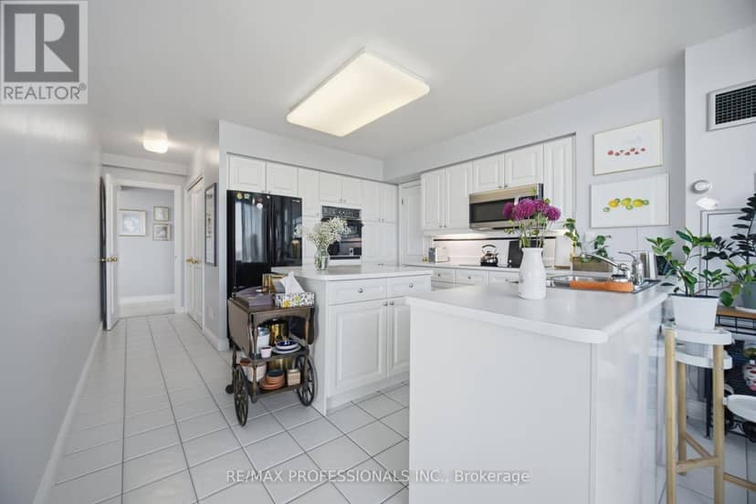 4203 - 1 Palace Pier Court — photo 15 of 40