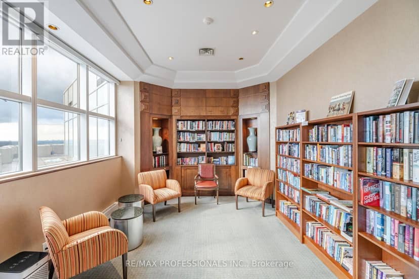 4203 - 1 Palace Pier Court — photo 34 of 40