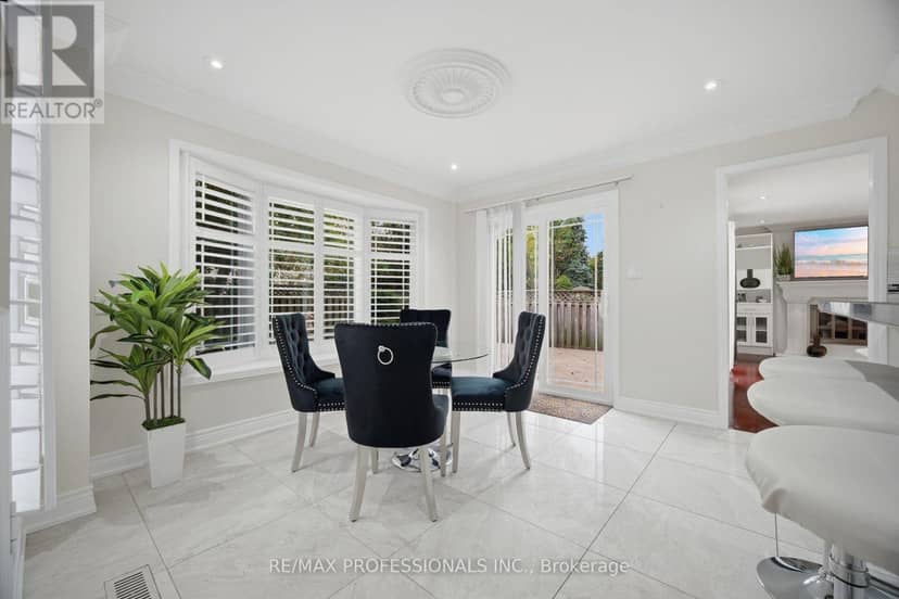 4 McFadden Drive — photo 13 of 40