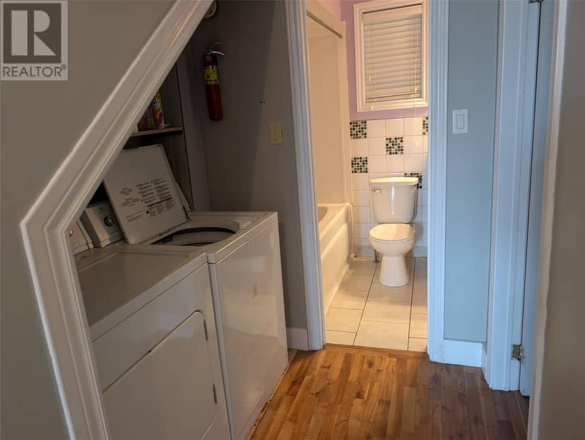 28 Barter's Hill Place — photo 6 of 17