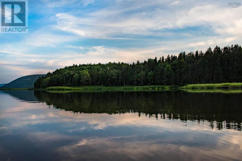 1011 East Margaree Road — photo 12 of 40
