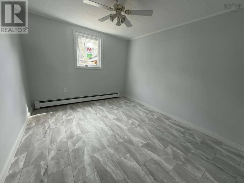 1011 East Margaree Road — photo 32 of 40