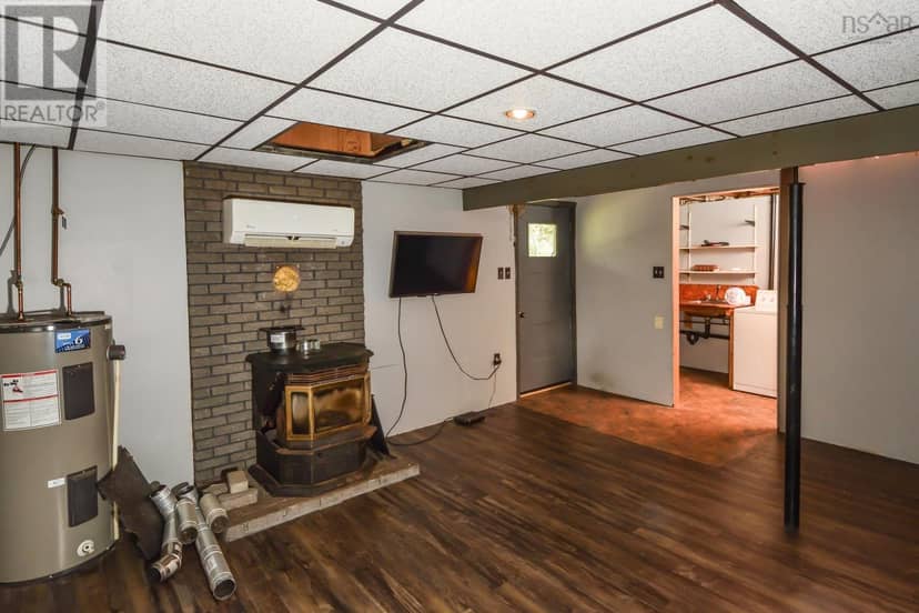 27 Riverview Drive — photo 21 of 29