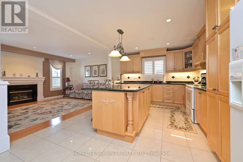 1052 Greenhill Avenue — photo 10 of 36