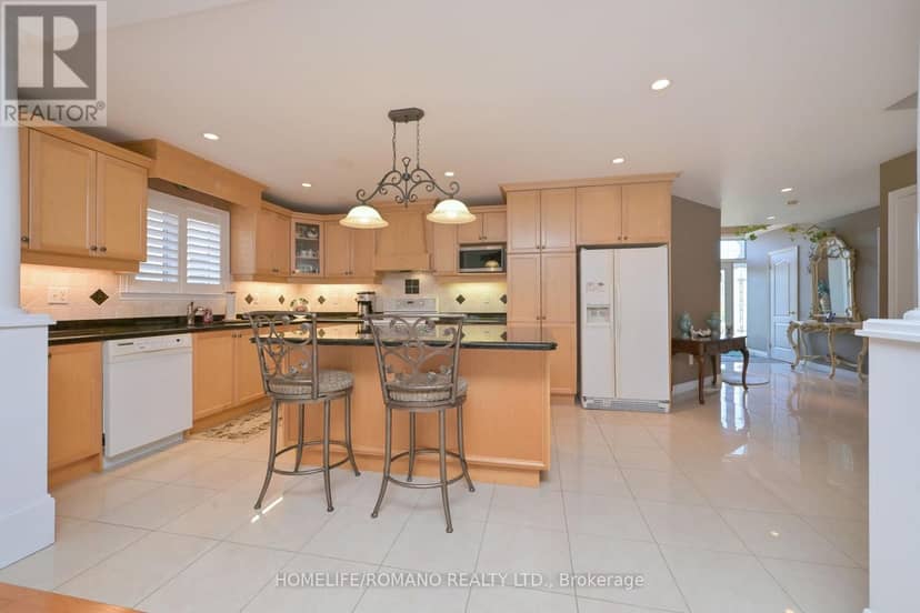 1052 Greenhill Avenue — photo 11 of 36