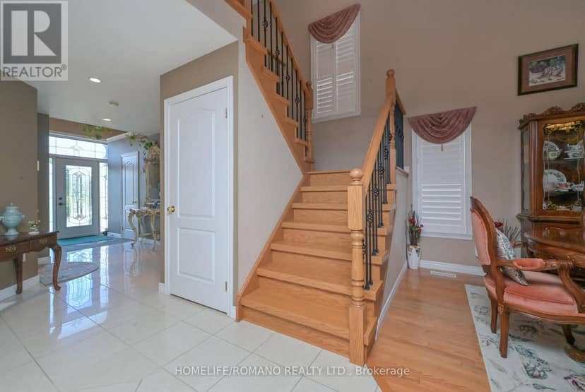 1052 Greenhill Avenue — photo 12 of 36