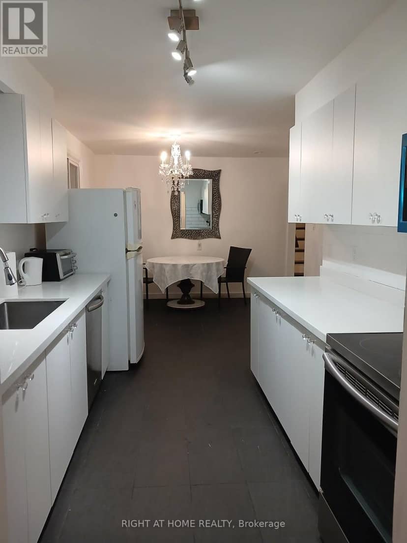 9 Ivan Nelson Drive, Toronto, photo 7