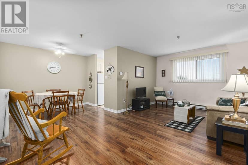107 281 Windmill, Dartmouth, photo 4