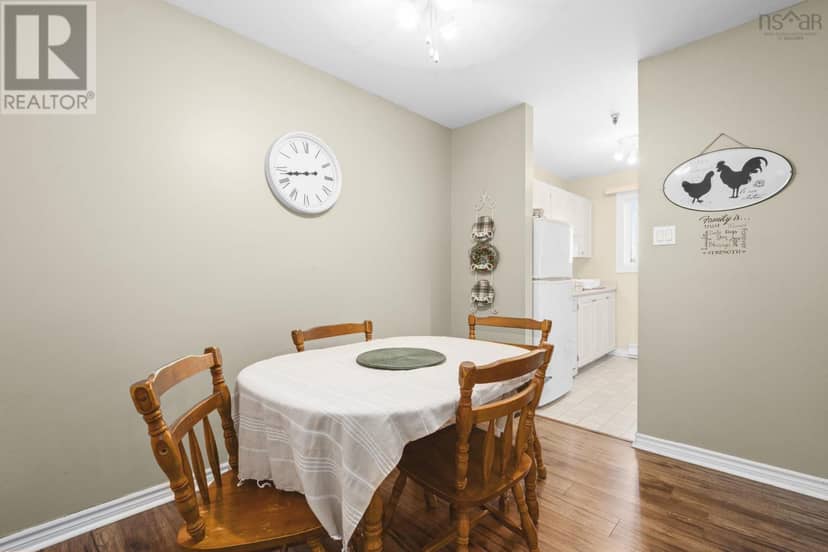 107 281 Windmill, Dartmouth, photo 8