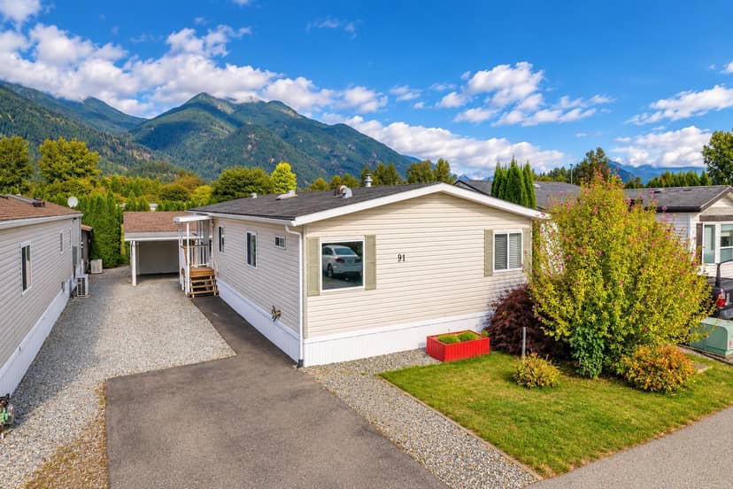 91 41168 LOUGHEED HIGHWAY, Mission