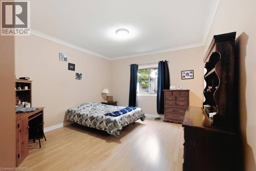 34 SOUTHBROOK Drive Unit# 7 — photo 11 of 20