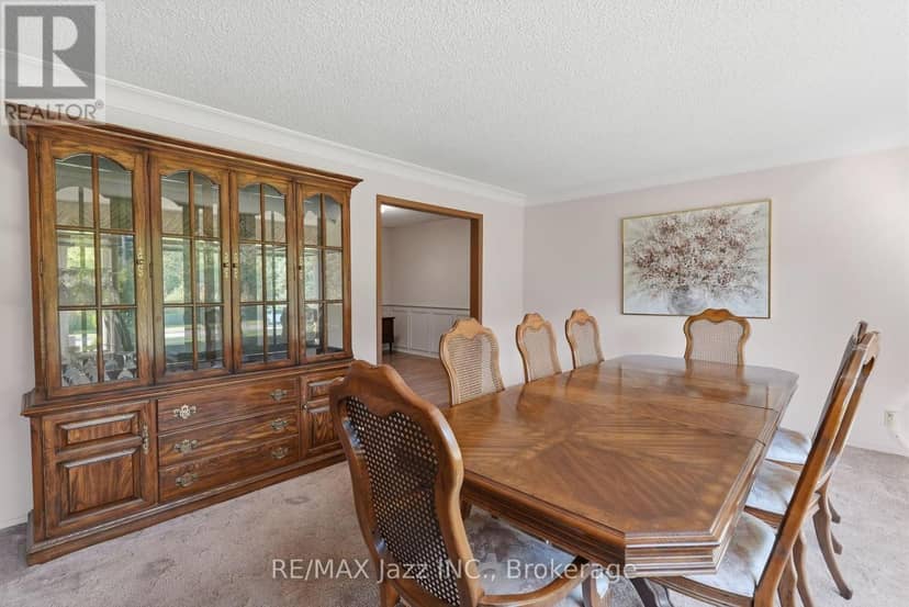 346 Conlin Road E — photo 13 of 40