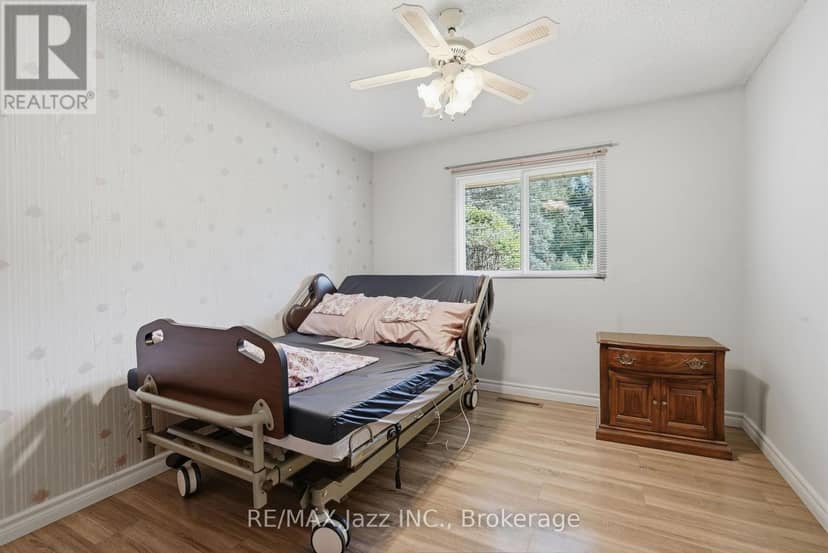 346 Conlin Road E — photo 31 of 40