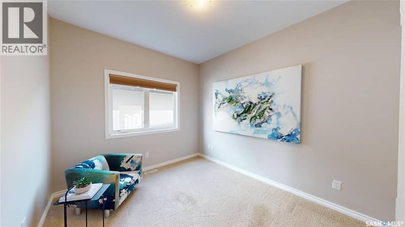 242 Whalley CRESCENT — photo 18 of 40
