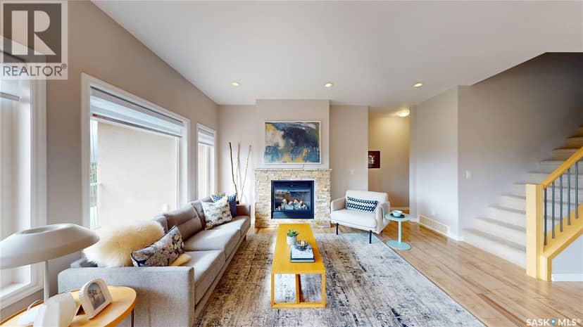 242 Whalley CRESCENT — photo 8 of 40