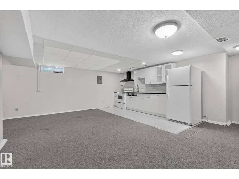 11 Howson Cr NW — photo 30 of 40