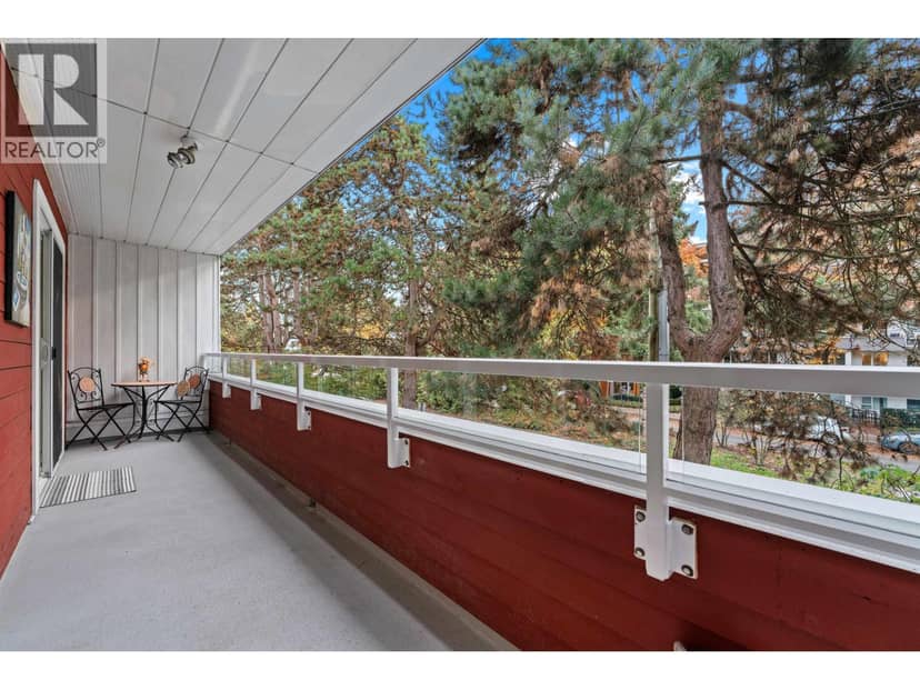 206 250 W 1ST STREET, North Vancouver, photo 2