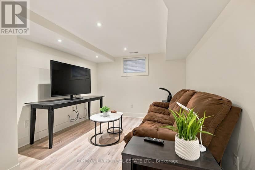 757 Nadine Avenue — photo 18 of 40