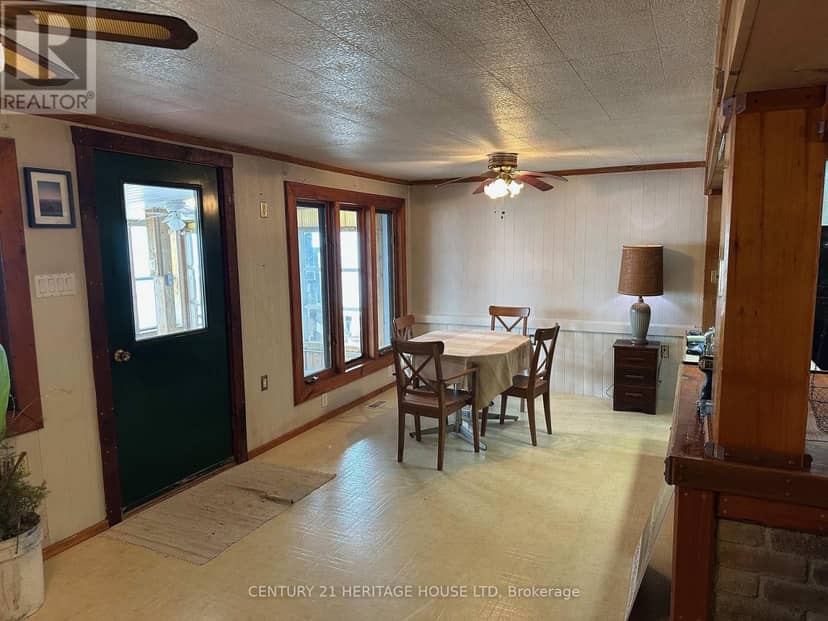 3393 Waneeta Drive — photo 10 of 25