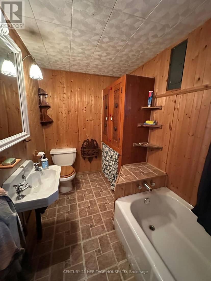 3393 Waneeta Drive — photo 12 of 25
